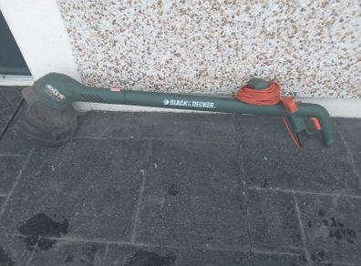 Black & Decker Reflex GL540 25cm electric grass strimmer