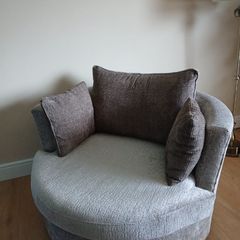 Swivel armchair