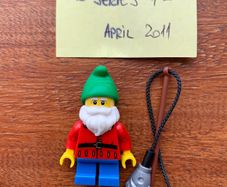 Lego minifigure Lawn Gnome - Series 4 (2011)