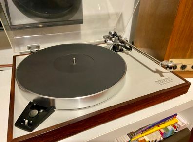 Hifi Gold Legendary Luxman PD264 from the Japanese Golden era 1970s Direct Drive Turntable Auto lift brushed aluminium Top plate