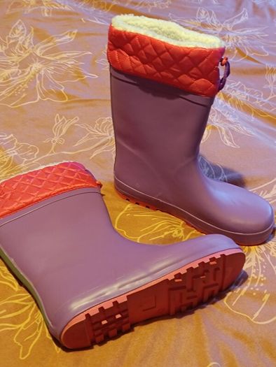 rain boots