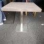 Restaurant table Image 3