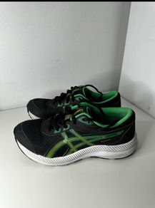 Asics contend 8 trainers