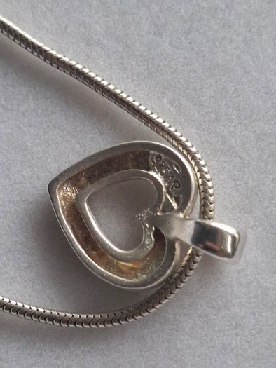 Lovely Vintage 925 Sterling Silver Ladies Necklace