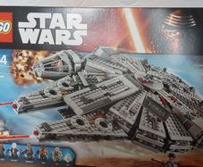 Lego #75105 Millienium Falcon (GREAT CONDITION)
