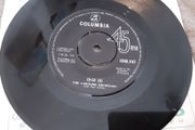 irish pressed single,  the Caroline showband