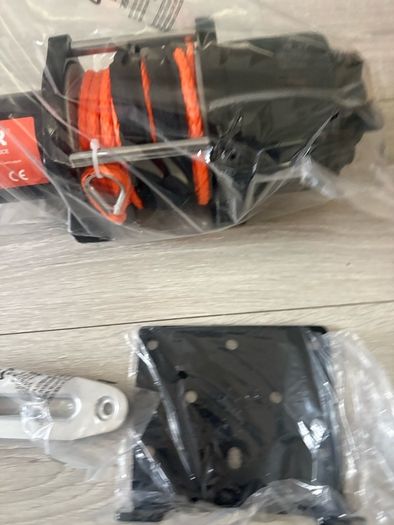 Electric Winch 4500lbs suit small jeep or quad , recovery trailer etc