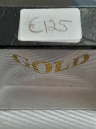ladies 9ct gold earrings