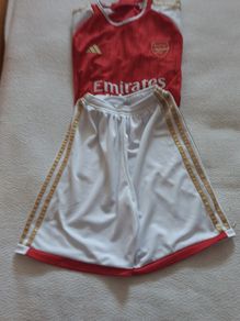 Arsenal kit