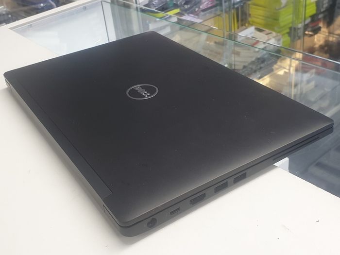 Dell Latitude 7480 14" i7-7600U 2.80GHz 16GB DDR4 512GB SSD Windows 11 Pro
