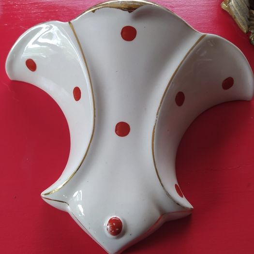 Deco wall vase