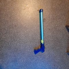 almost brand new water gun
