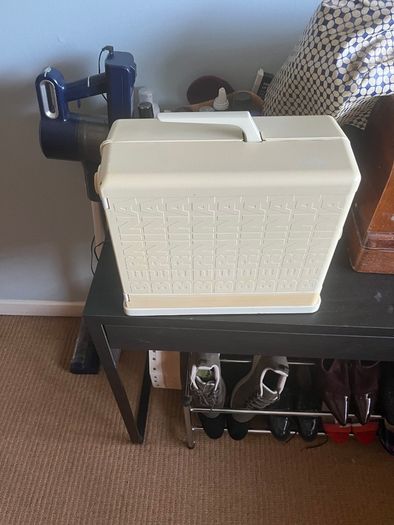 Electric 70s Bernina sewing machine prestine
