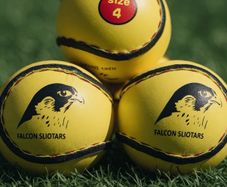 Sliotars, Size 4, Size 5, Quick Touch, Smart Touch. Top quality premium Sliotars Hurling Balls