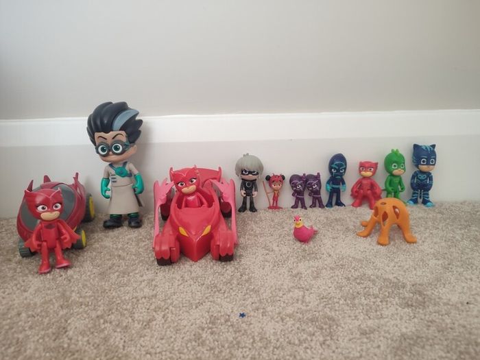 PJ Masks figures