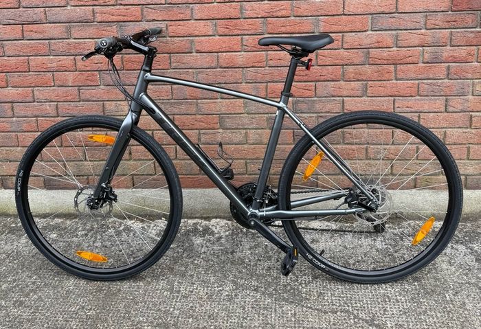 Trek FX 2 Hybrid Bike