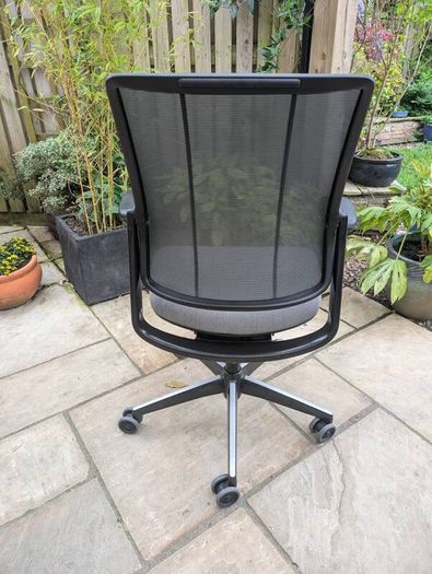 ergonomic office chair