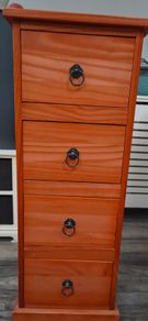 set of drawers
