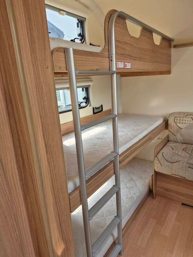 Bailey Orion 450/5. Triple Bunks
