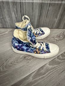 Converse Hi Tops - UK 3