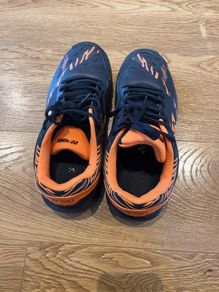 Yonex court badminton shoes size UK 5