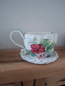 Tea Cup Basket