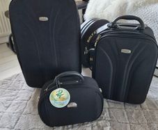 Suitcases matching set