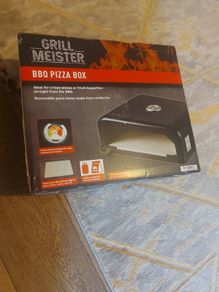 Pizza oven