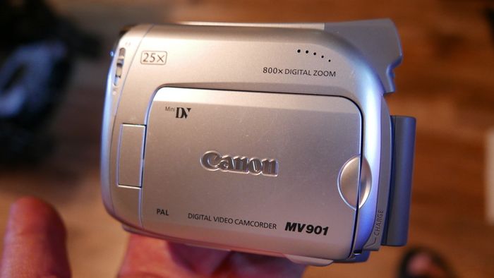 Canon MV901 digital video camera camcorder MINI DV videocamera