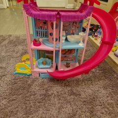 doll house