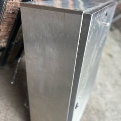 Stainless steel wall press