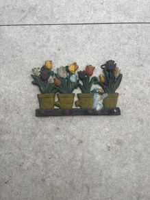 Garden tool hanger