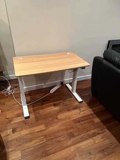 Rising Standing Sitting Electronic Working Desk can be Dismantled