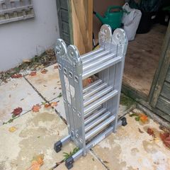 Multipurpose Aluminum Folding / Extension Ladder (EN131 Certified)