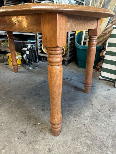 Kitchen table & 3 chairs