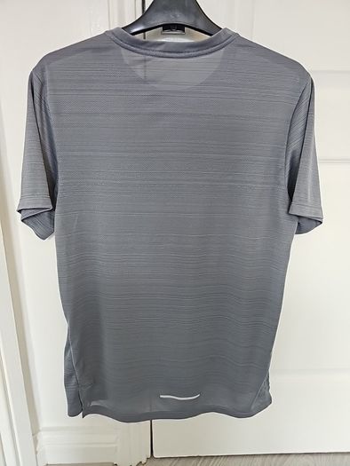 Genuine mens nike miler tshirt