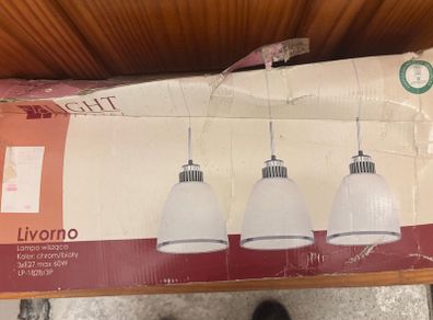 light fitting three hanging shades