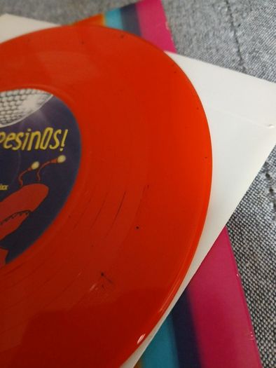 Los Campesinos 7" Red Vinyl Complete with postcards