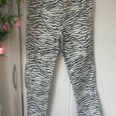 jeans Zara high rise skinny animal print size 12