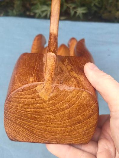 Buddha hand hardwood wine holder