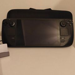 Steam Deck 512GB + 512GB SanDisk SD + UGREEN Dock + Case