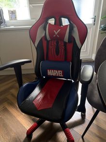 marvel spiderman gaming chair free to take