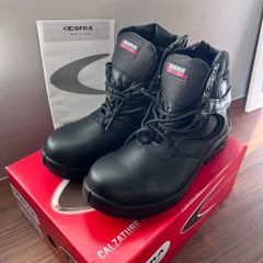 NEW Condition UNWORN COFRA 'Police' Safety Boots