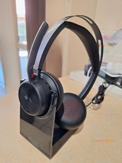 POLY Voyager Focus 2