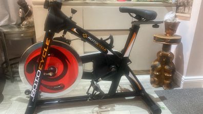 Spinning exercise bike