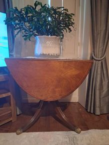 Antique Drop Leaf Table (folding)