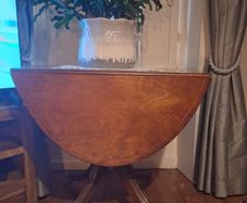 Antique Drop Leaf Table (folding)