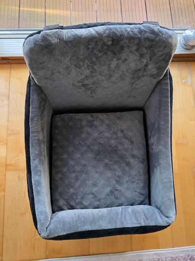 Dog car seat