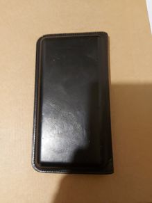 ZHUSE Leather Powerbank Wallet, with both USB b lead and USB c Adaptor, Slots for cards and notes, and charges via USB b port, in excellent condition
