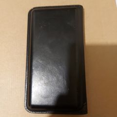 ZHUSE Leather Powerbank Wallet, with both USB b lead and USB c Adaptor, Slots for cards and notes, and charges via USB b port, in excellent condition